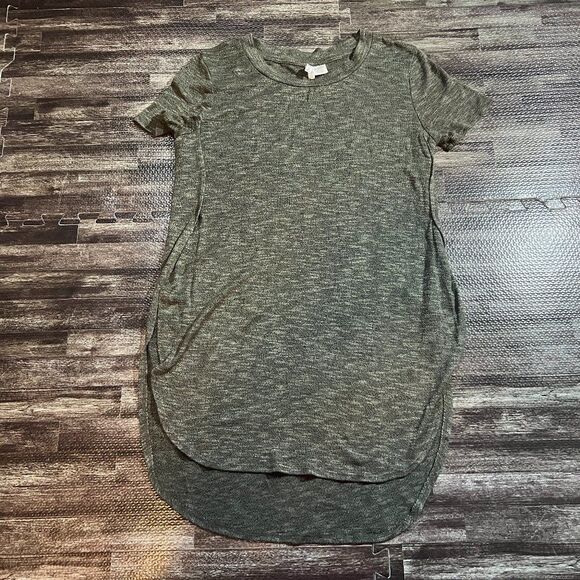 Mudd Women's Green Tunic Top w/ Side Slits - Picture 1 of 3